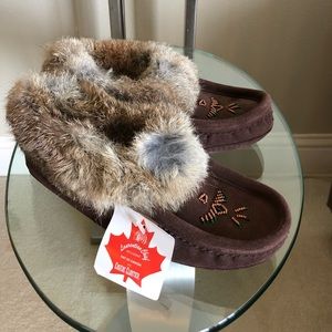Laurentian Chief Soft Women’s Slippers Moccasins